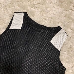 SAKS—Black & White Crop Top